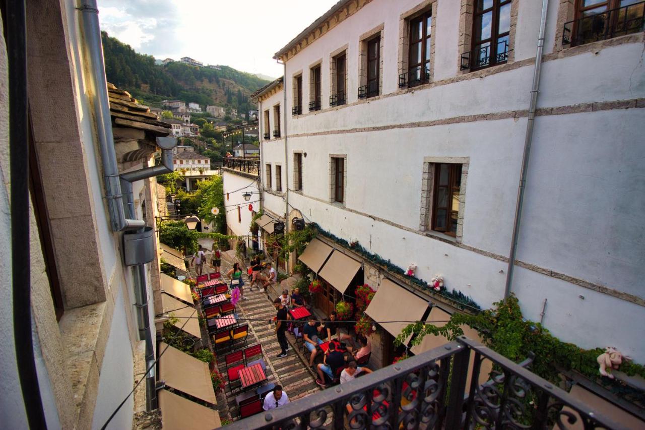 Duplex Apartment Kandile Gjirokastra Kültér fotó
