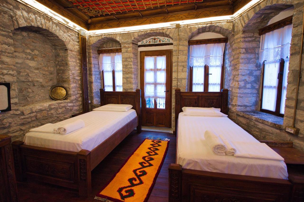 Duplex Apartment Kandile Gjirokastra Kültér fotó