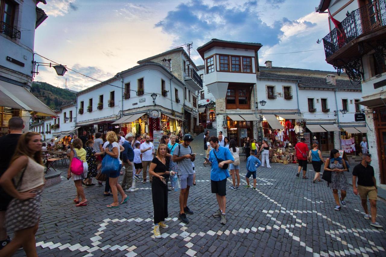 Duplex Apartment Kandile Gjirokastra Kültér fotó