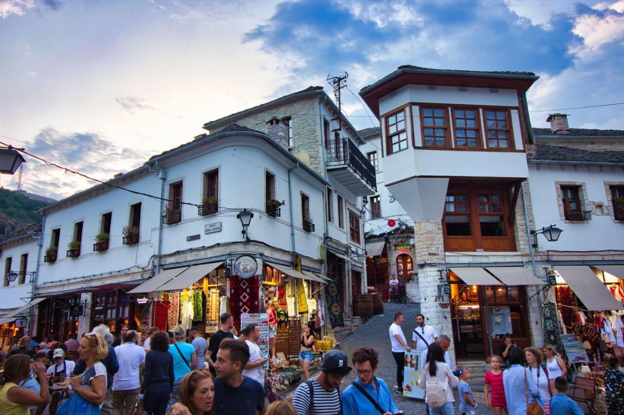 Duplex Apartment Kandile Gjirokastra Kültér fotó
