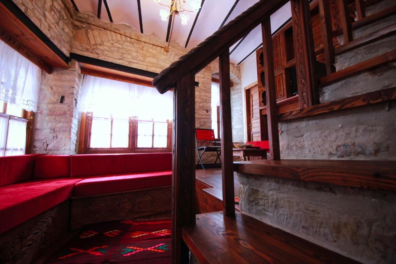Duplex Apartment Kandile Gjirokastra Kültér fotó