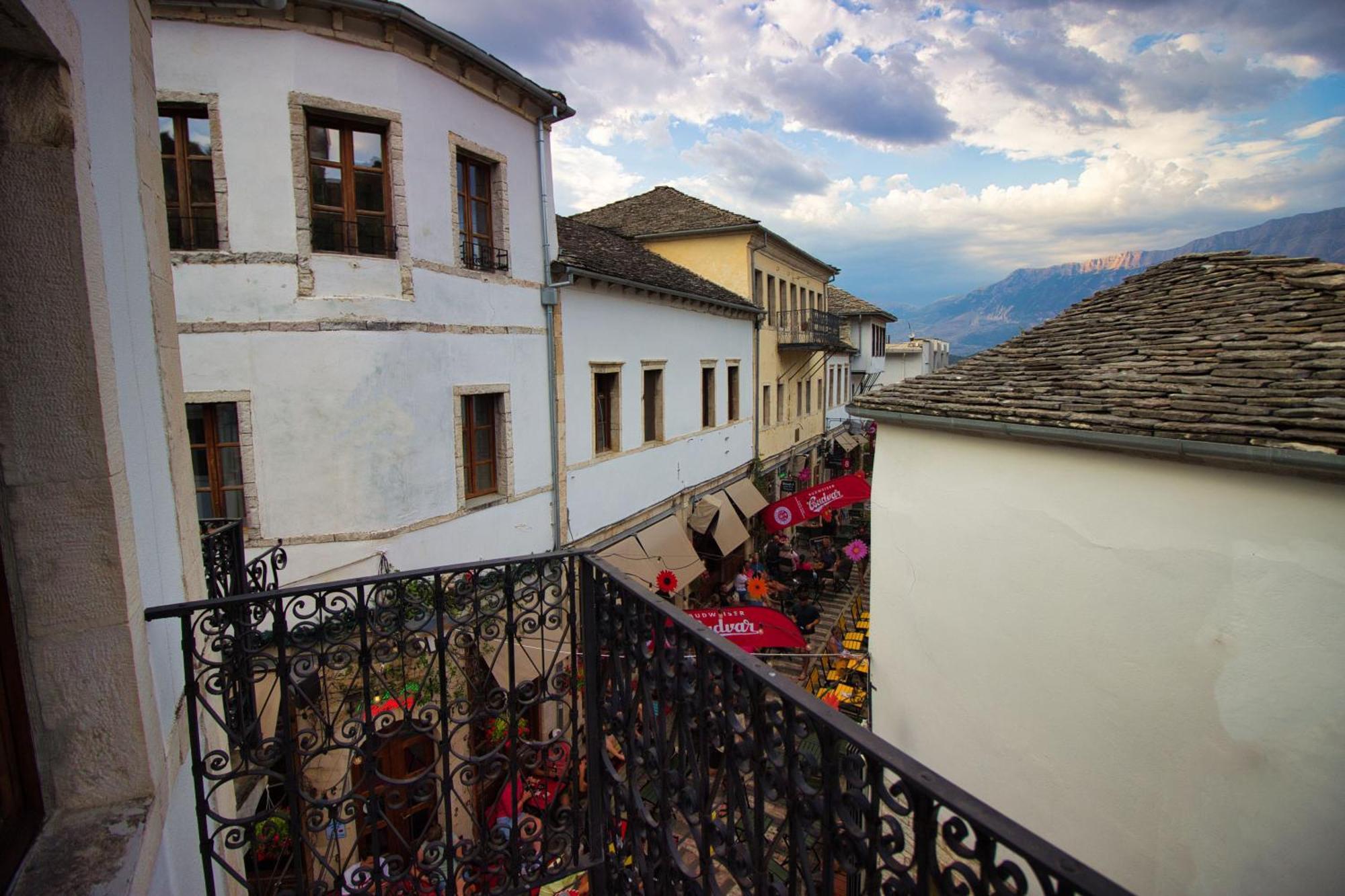 Duplex Apartment Kandile Gjirokastra Kültér fotó