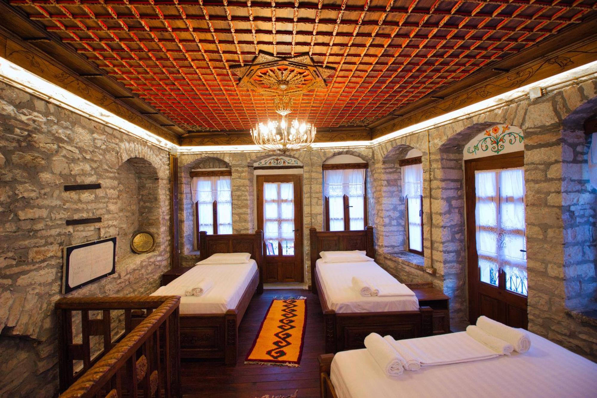 Duplex Apartment Kandile Gjirokastra Kültér fotó