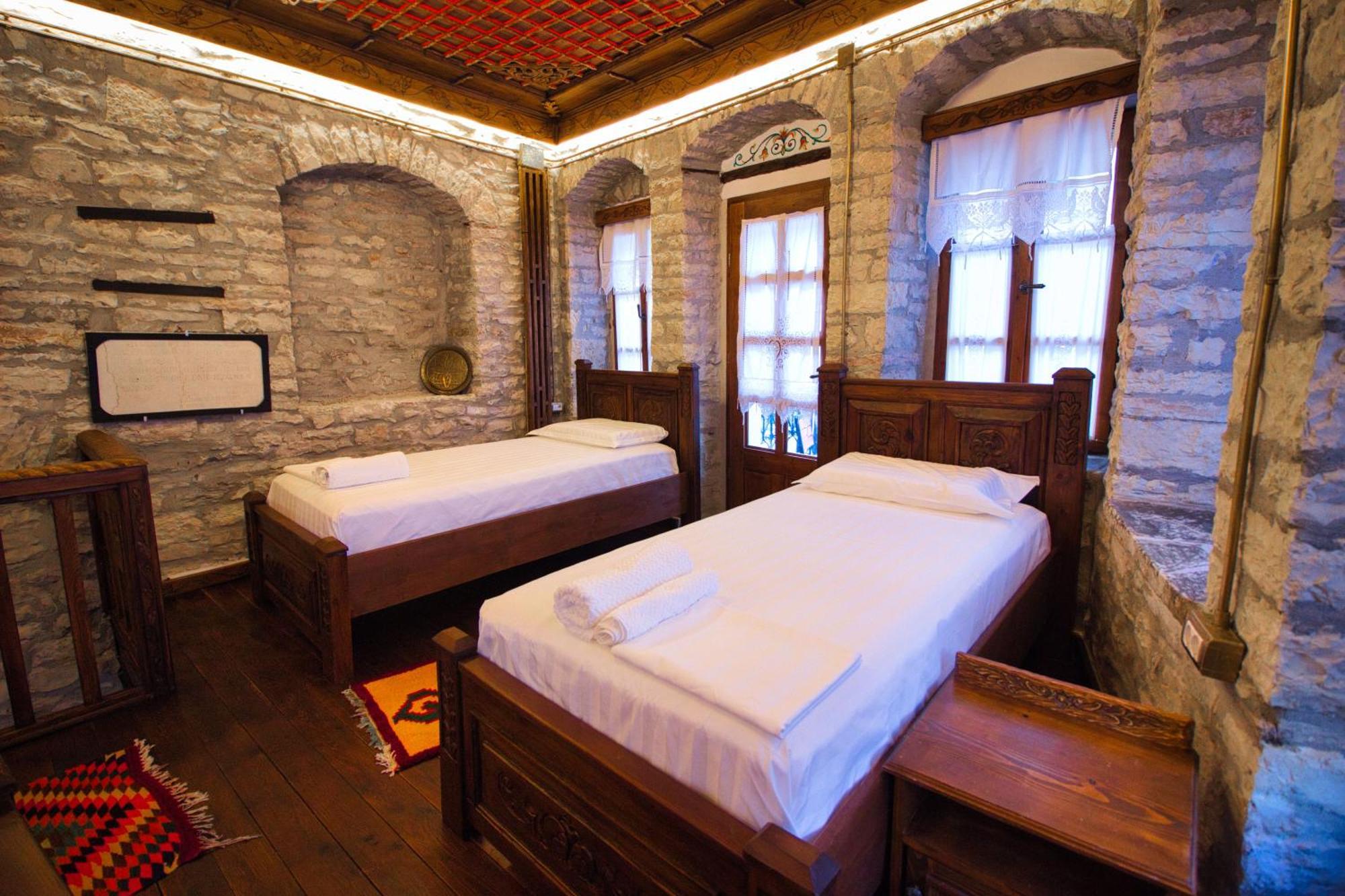 Duplex Apartment Kandile Gjirokastra Kültér fotó