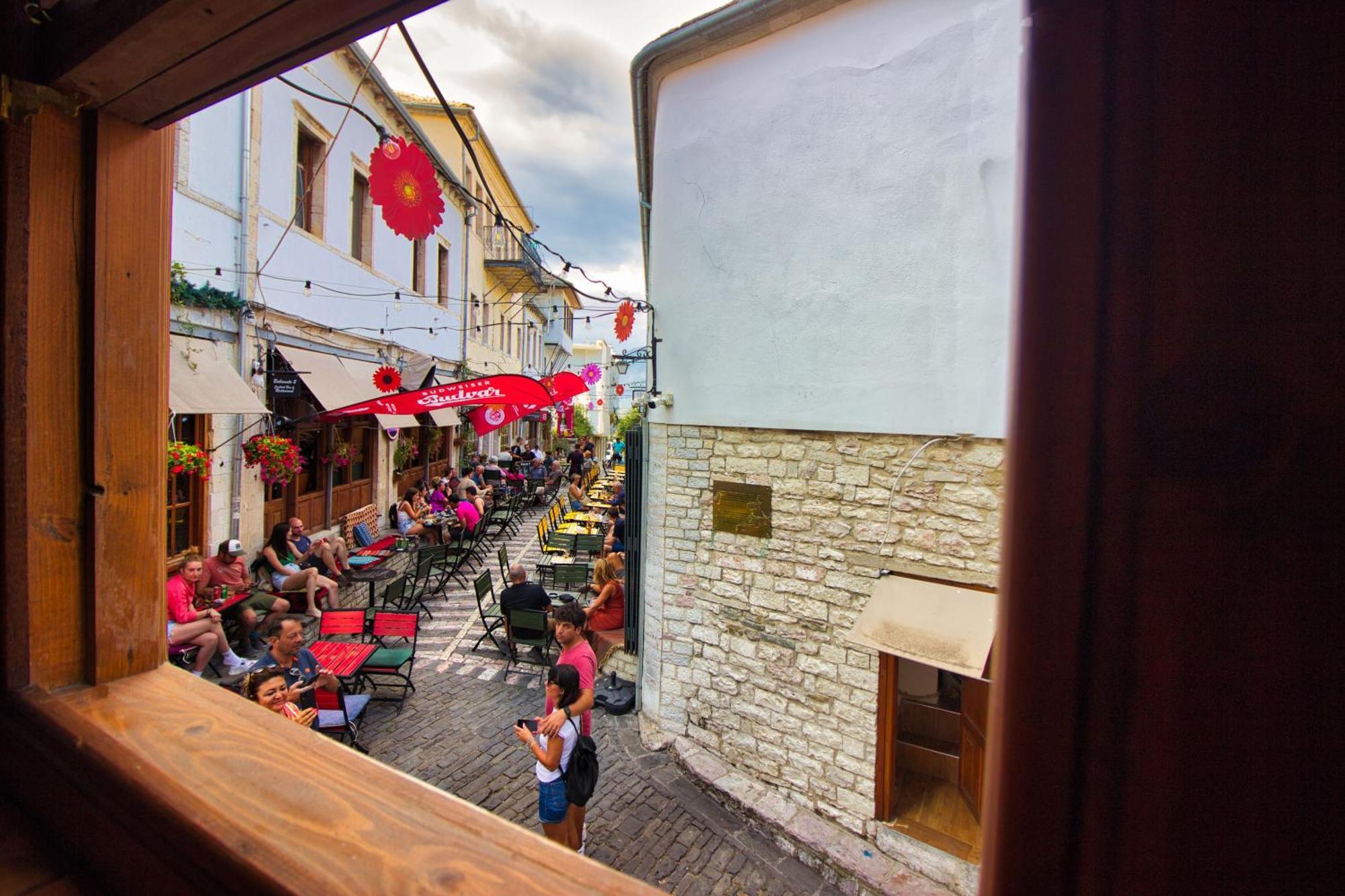 Duplex Apartment Kandile Gjirokastra Kültér fotó