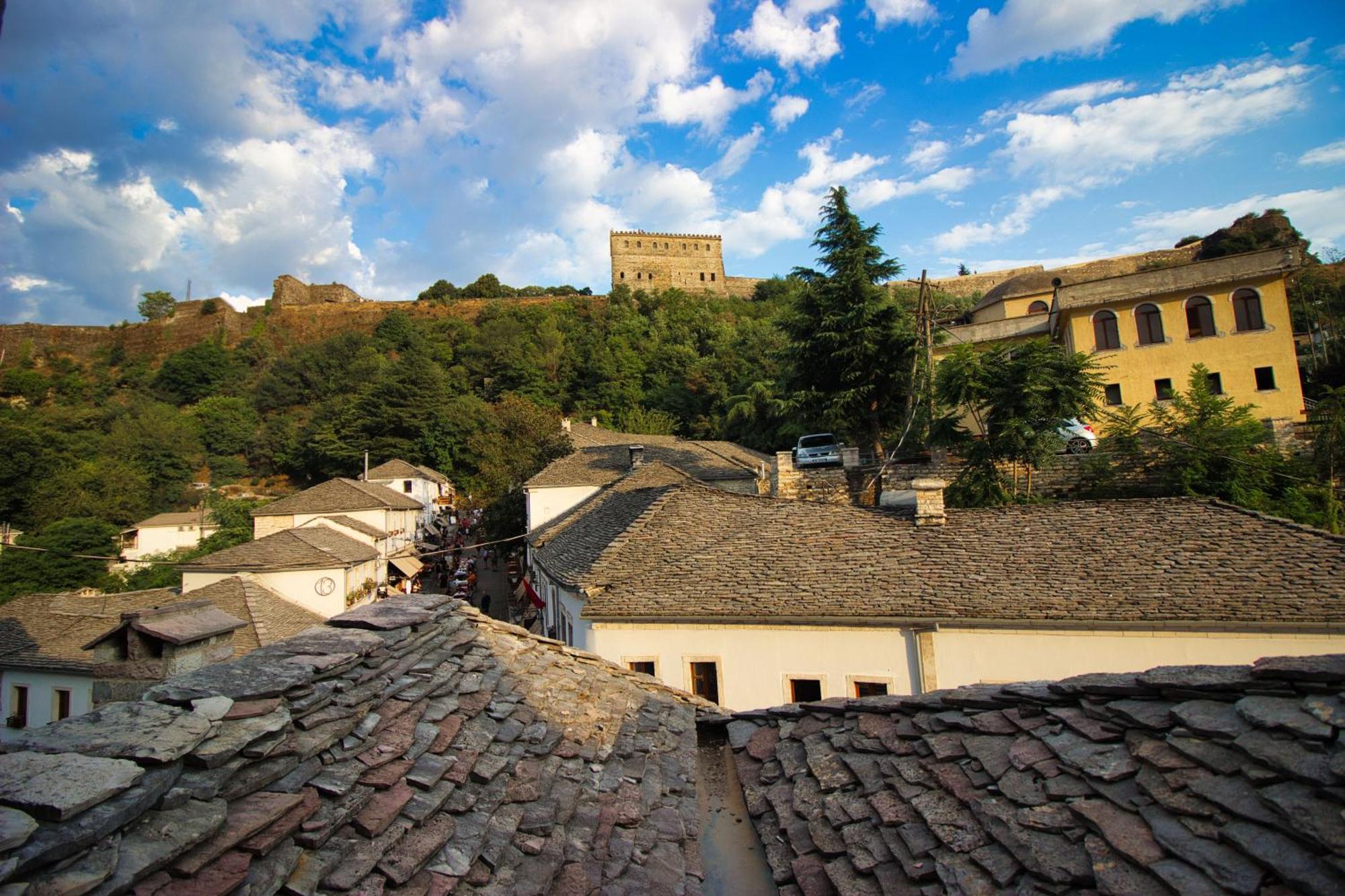 Duplex Apartment Kandile Gjirokastra Kültér fotó